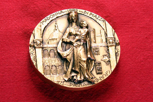 Medaglia celebrativa del restauro della secentesca statua Madonna di Piazza Grande - 1604