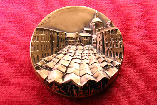 Medaglia celebrativa del restauro della secentesca statua Madonna di Piazza Grande - 1604